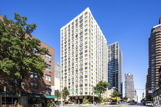Foto del edificio - Continental East Apartments