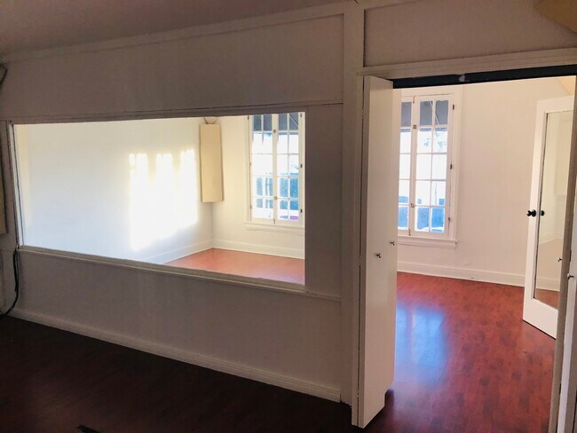 Foto del edificio - 7261 1/2 Melrose Ave