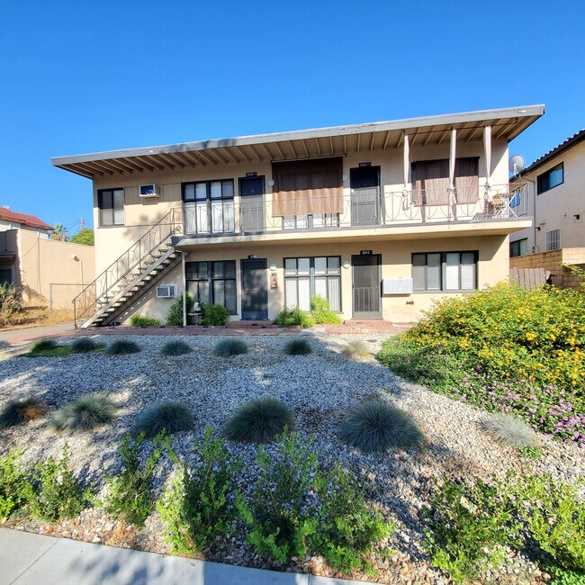 Building Photo - 342 Concord St