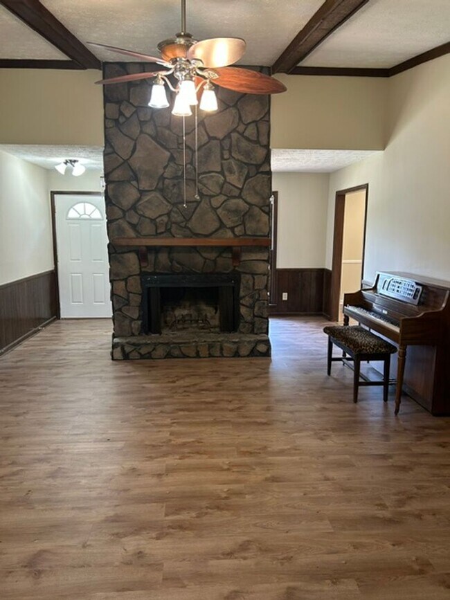 Foto del edificio - 1441 Autumnridge Dr