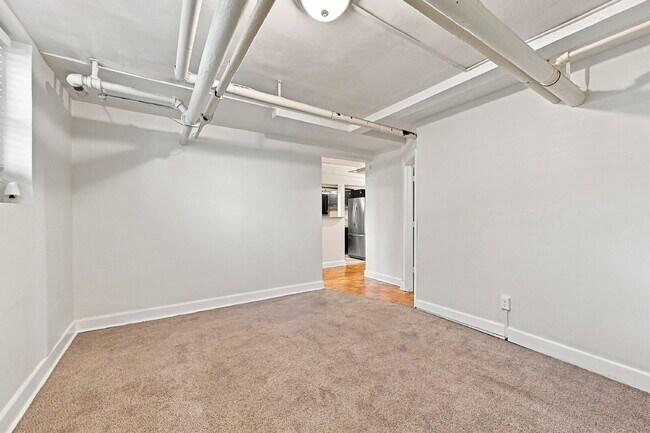 Foto del edificio - 1,795.95, 2-bedroom, 1-bathroom Updated in Great Denver Location!