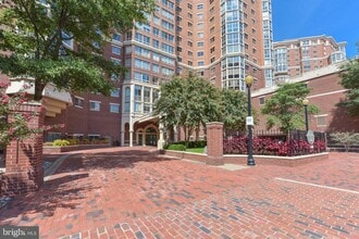 Building Photo - 2151 Jamieson Ave Building Photo - 2151 Jamieson Ave