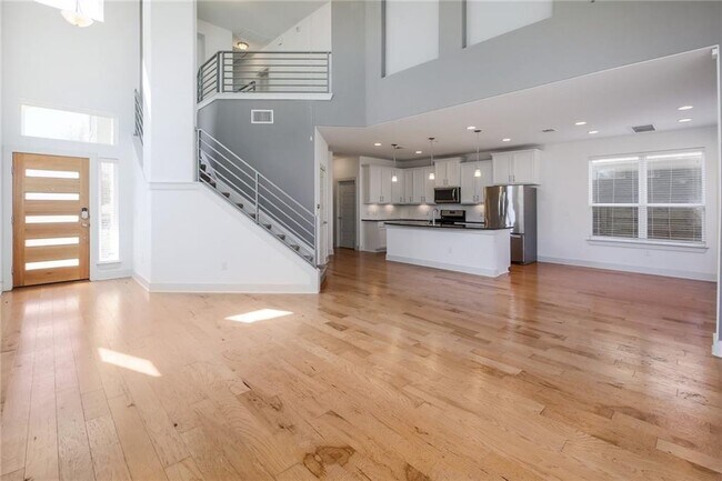 Foto del edificio - 5809 Swayden Ln