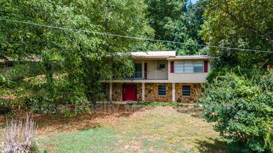 Building Photo - 630 Colonial Dr