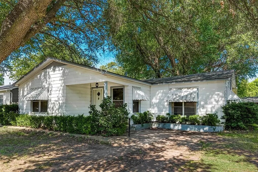 707 9th St, Terrell, TX 75160 House Rental in Terrell, TX