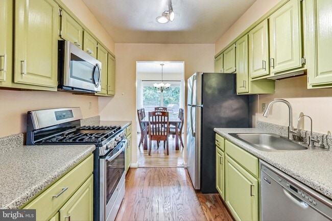 Photo - 806 Hope Ct House
