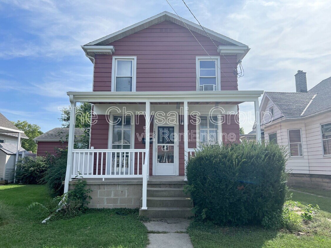 Primary Photo - 1305 W Jefferson St