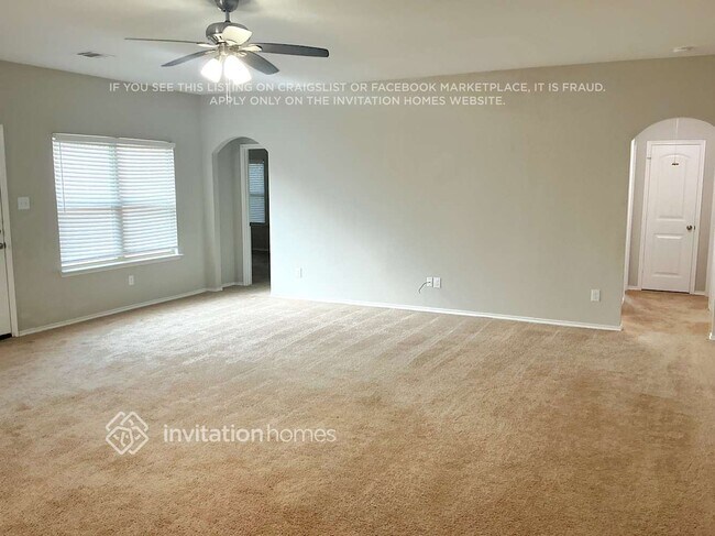 Foto del edificio - 313 Eastland Ct