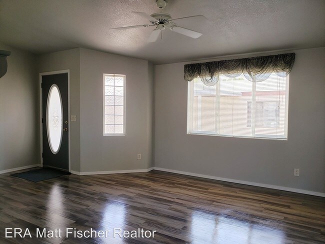 Building Photo - 3 br, 2 bath House - 2402 W. 16th St. #H2