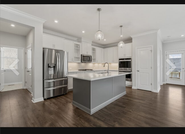 Building Photo - 1096 River Oaks Blvd