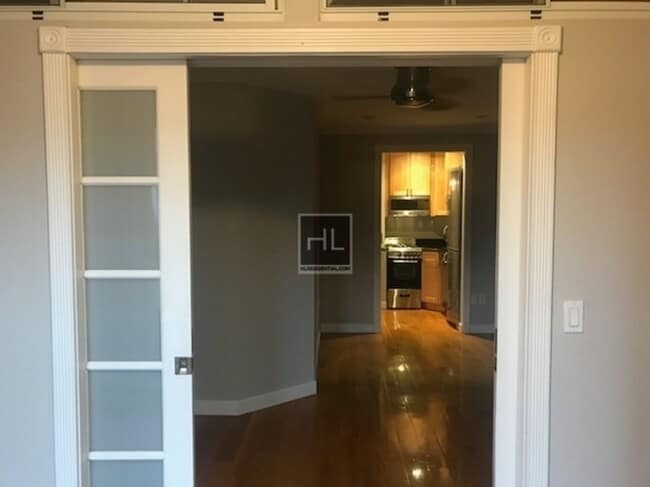 Building Photo - 1ST AVE.