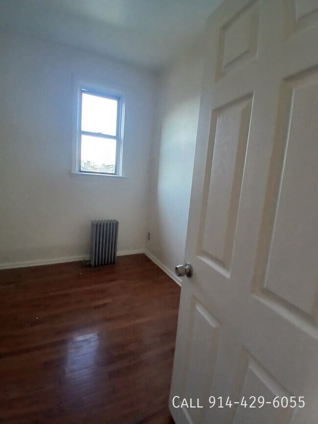 Foto del edificio - 288 Hawthorne Ave