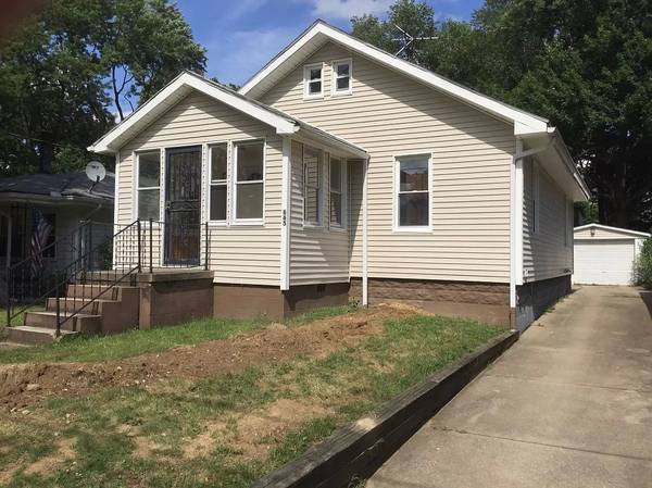 Foto principal - 665 Sanford Ave