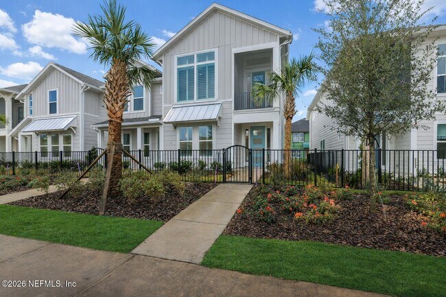 Foto del edificio - 459 Crestview Dr