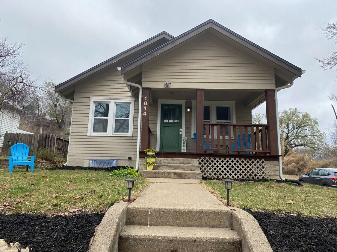 Primary Photo - Single Family Home Available August 5th!