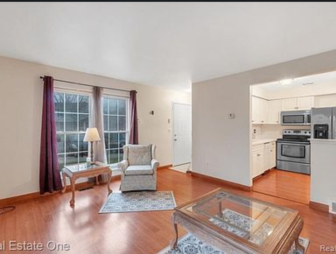 44521 N Umberland Cir Unit 44521, Canton, MI 48187 Condo for Rent in