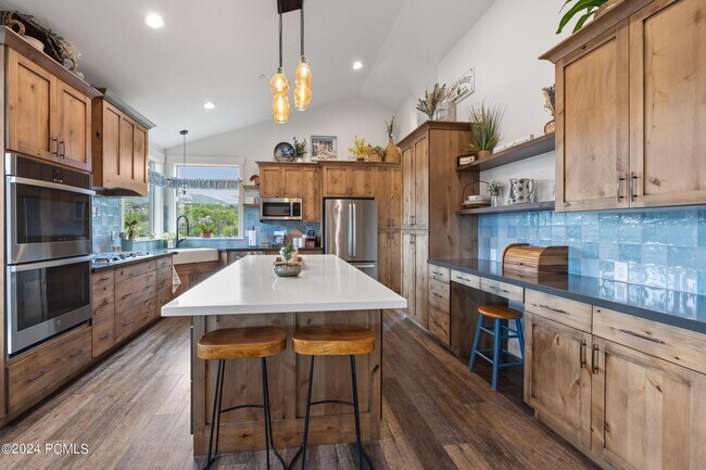 Building Photo - 3 Bedroom 2.5 Bathroom Home in Timer Lakes...