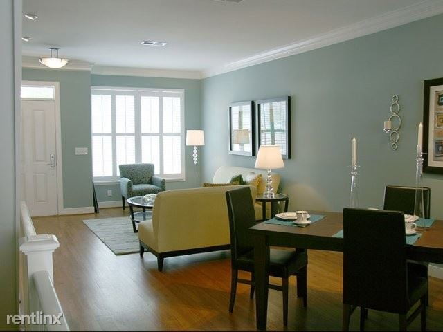 Foto del edificio - 2609 E Main St