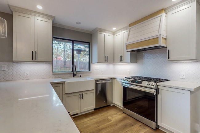 Building Photo - 4638 El Dorado Rd