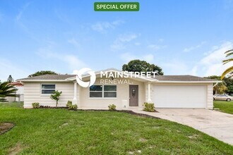 Building Photo - 10227 Glen Moor Ln