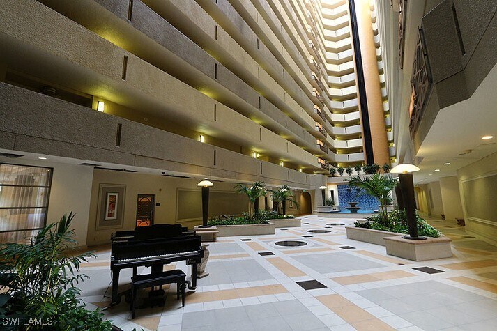 Building Photo - 4041 Gulf Shore Blvd N