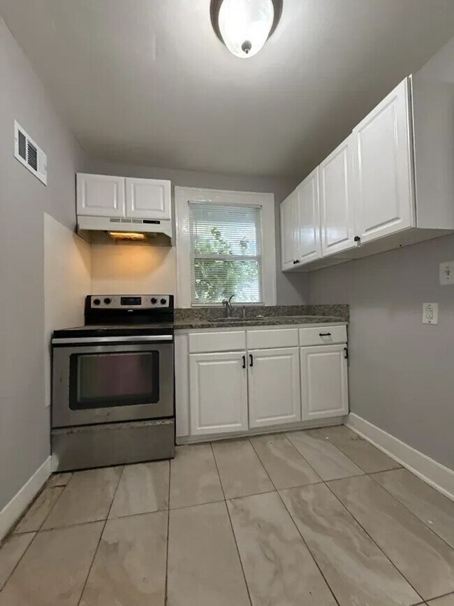 Foto del edificio - 600 Mayland Ave SW