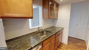 Foto del edificio - 244 Drummers Ln