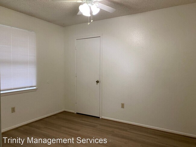 Building Photo - 2 br, 1 bath House - 908 Terry Trail