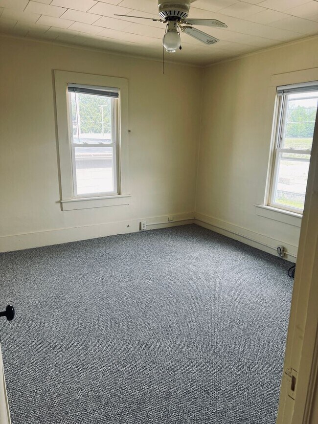 Foto del edificio - Large 3 bedroom Single Family Home