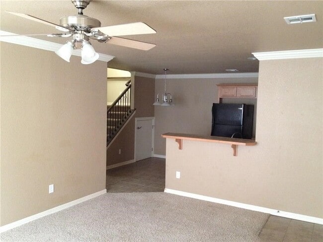 Building Photo - 195 S Pinyon Point