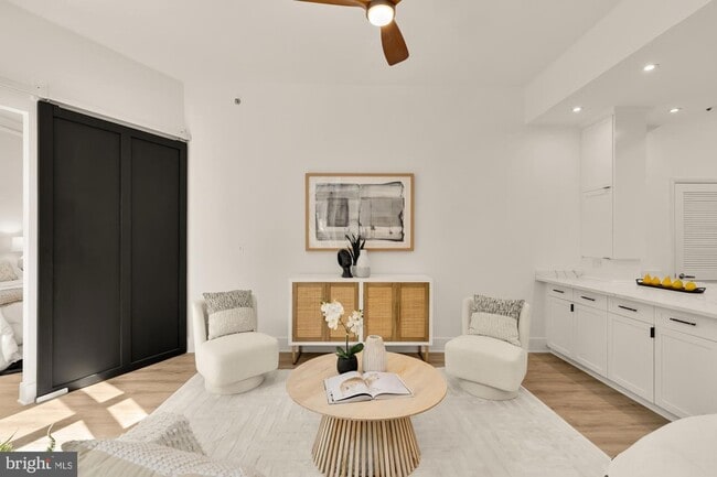 Building Photo - 1700 Kalorama Rd NW