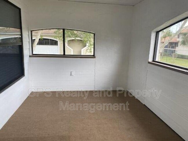 Building Photo - 3130 S Semoran Blvd