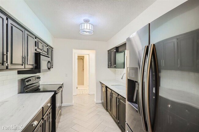 Foto del edificio - 3 br, 2 bath House - 106 Sue Drive UNIT