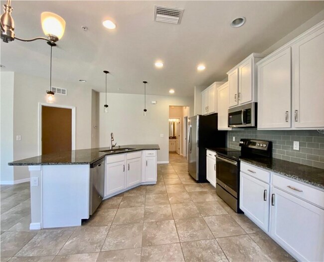 Building Photo - 8220 Enclave Way