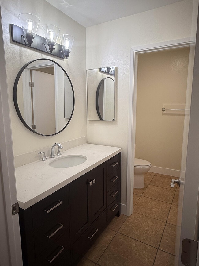 Building Photo - 79251 Ave 42