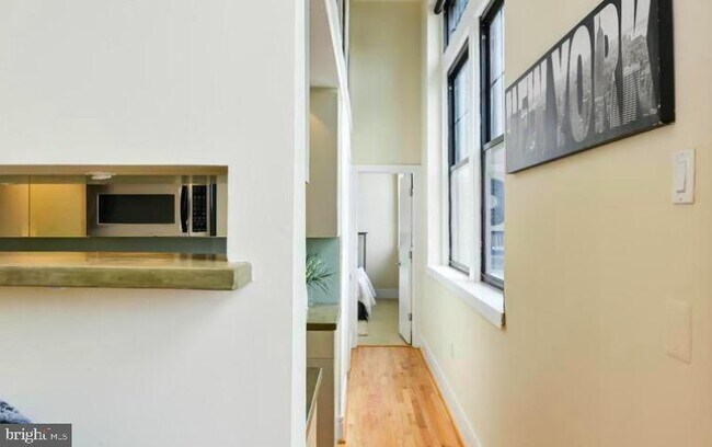 Foto del edificio - 523 8th St NE