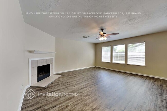 Foto del edificio - 410 Sun River Ln