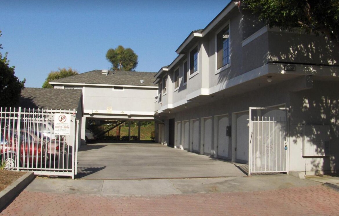 Foto principal - 6062 Western Ave