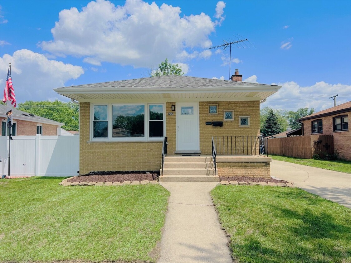 Frente de la casa - 14325 Karlov Ave