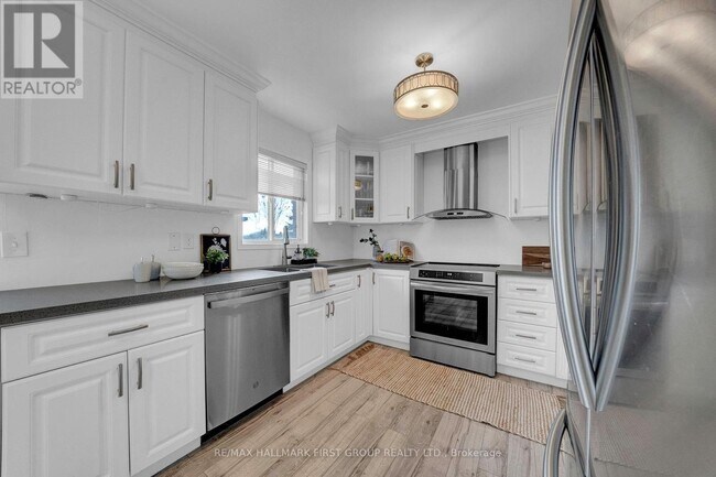 Photo du bâtiment - 25 Sprucewood Crescent