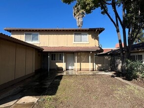 Building Photo - 977 Owsley Ave