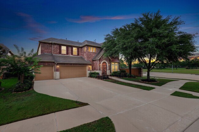Building Photo - 10423 Hatcher Dr
