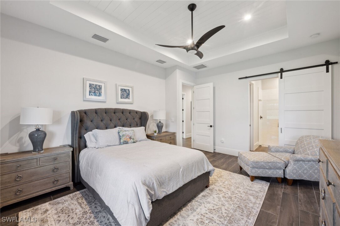 Foto principal - 15392 Old Pine Ct