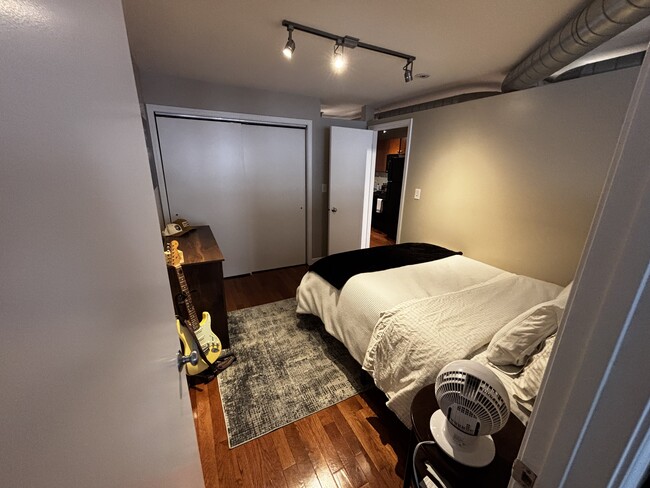 Foto del edificio - 674 N Orleans St