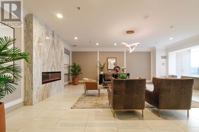 Building Photo - 75 King St E