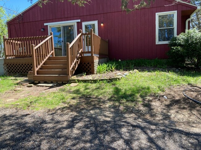 Building Photo - 11975 Hall Rd