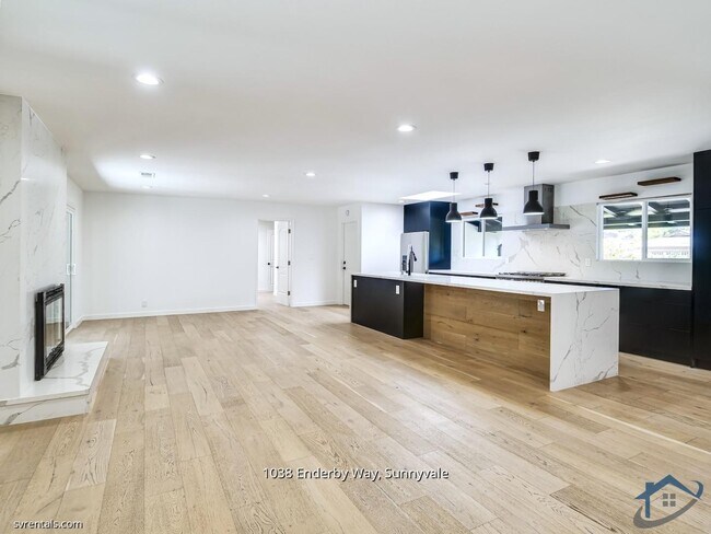 Foto del edificio - 1038 Enderby Way