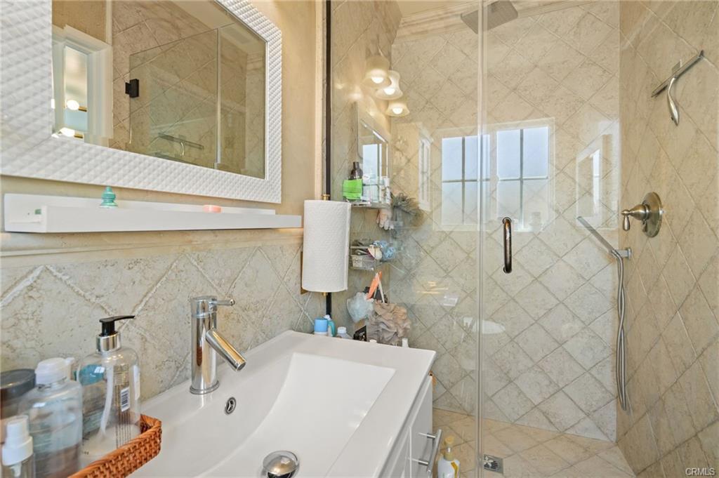 Foto principal - 11612 Swinton Ave