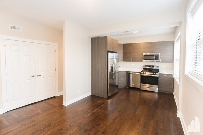 Foto del edificio - 2226 N Sawyer Ave