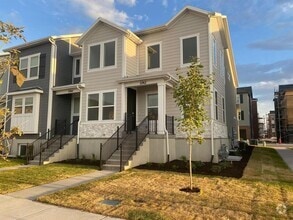 Building Photo - 3742 Canyon Falls Dr